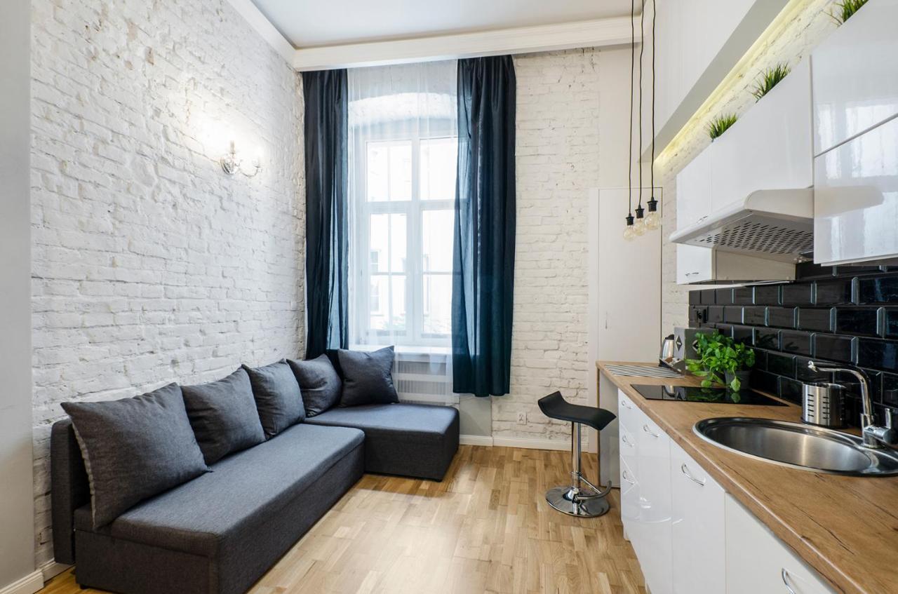Standard Apartment On 6 Sierpnia Lodź Bagian luar foto
